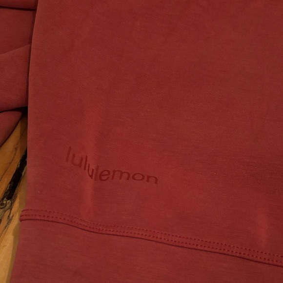 Lululemon Women's Red Sweater - Picture 6 of 7